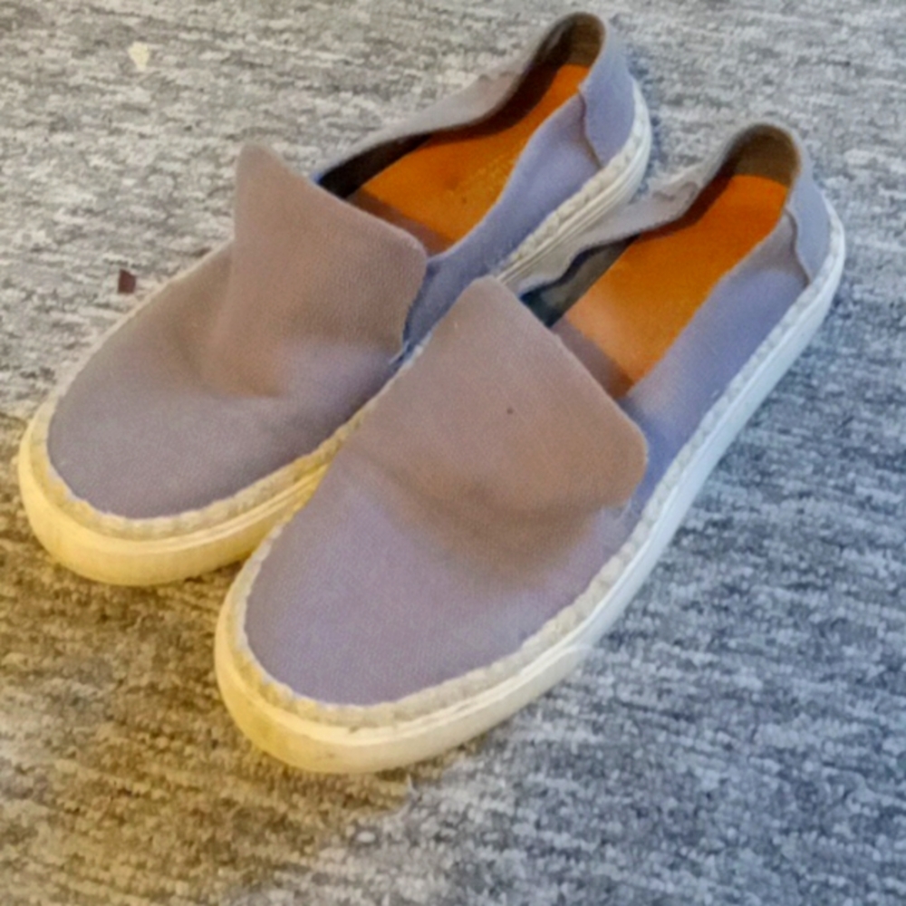 Super cute flats size 8